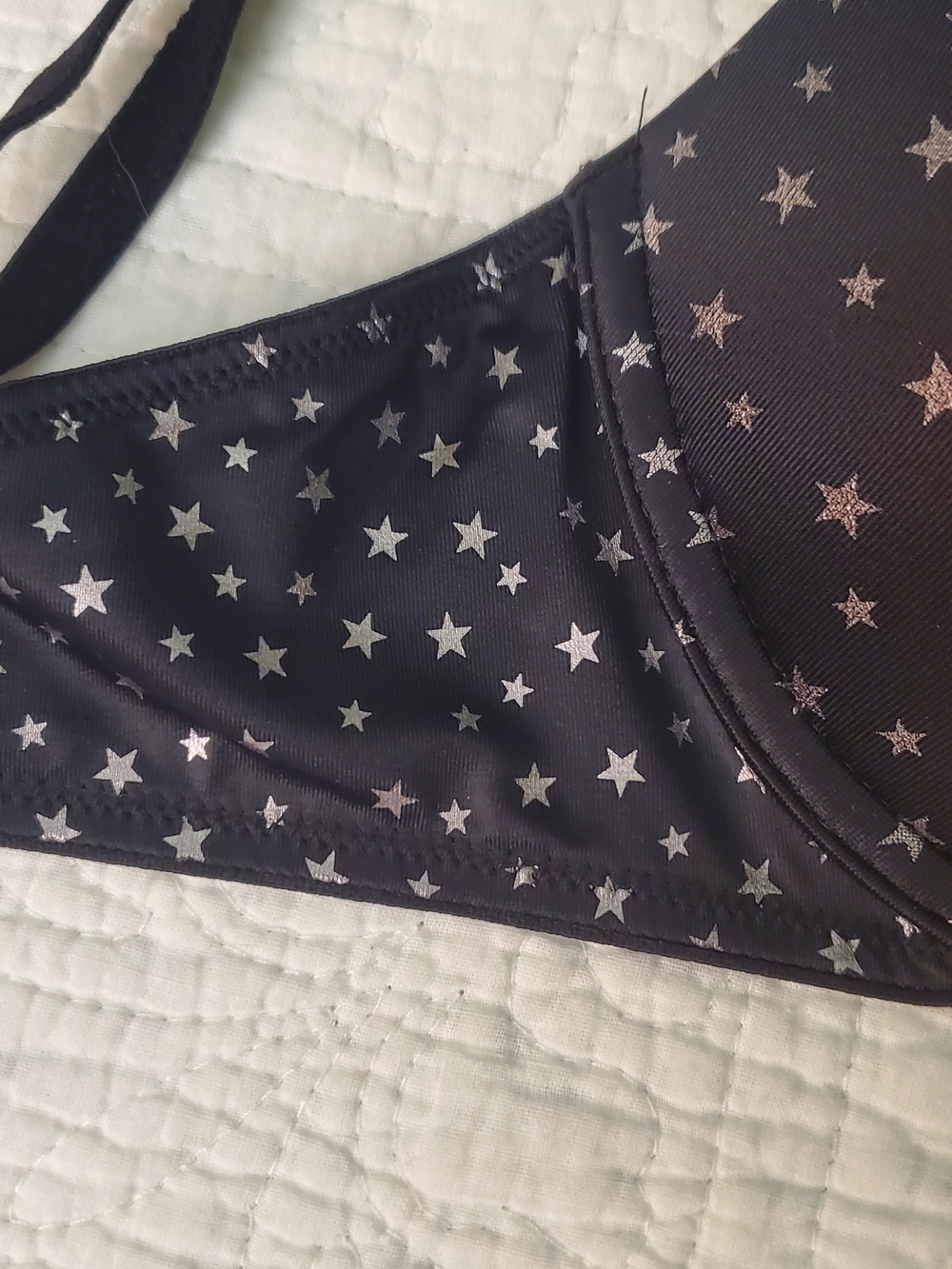 PINK Victoria's Secret Wear Everywhere Push-Up 32D Black with Silver Star Print